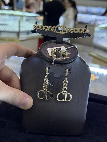 dest paltar: En çox satılan qadınların sevimli model 😍Christian Dior😍 14K Qızılı — 2