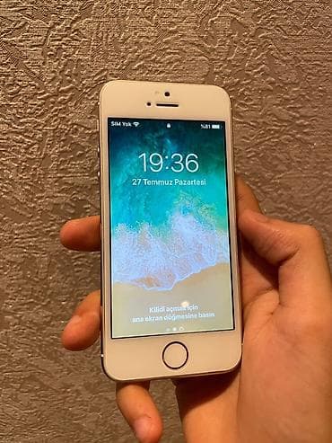 iphone 5 's: IPhone 5s, 16 GB, Qızılı, Barmaq izi — 6