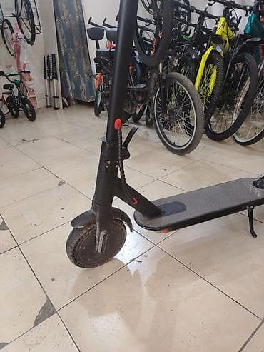 globber samokatlar: Elektrik skuter Problemsizdir - Şəhər içi rahat gediş üçün kompak — 3