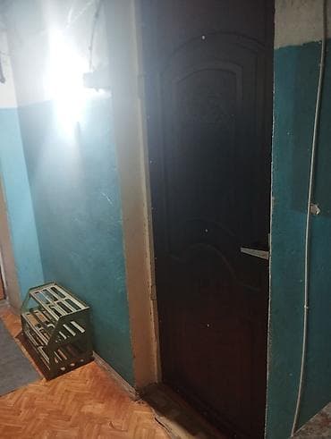 1 otaqli kohne binada ev: 1 otaqlı mənzil – Köhnə tikili - Binanın növü: 5 mərtəbəli daş bina - — 2