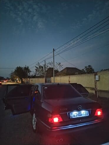 disk satışı: Mercedes-Benz 220: 2.2 l | 1994 il Sedan — 2