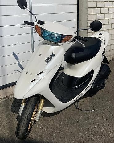 changan benni kreditle: Honda Dio ZX scooter - Model: Honda Dio ZX (AF35 seriyası loqosu — 3