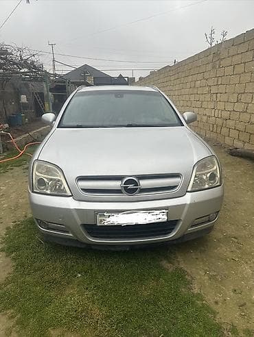 Opel Signum: 2.2 l | 2003 il 291446 km Hetçbek