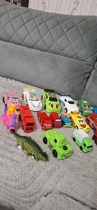 sundjer bob igracke: Uşaq oyuncaqları dəsti – müxtəlif ölçülü və rəngli oyuncaq maşınlar və — 2