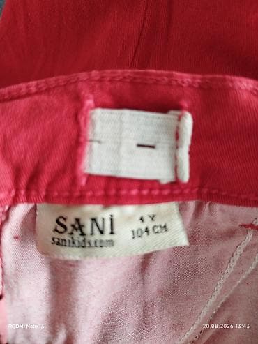 short: Uşaqlar üçün şörtik. Dörd yaşa qədər uşaqlara gedir. Oğlan üçündü — 3