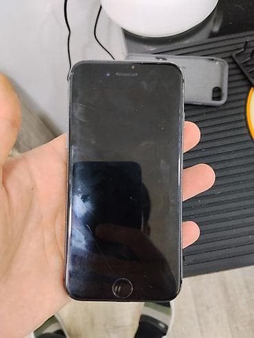 IPhone 8, 64 GB, Space Gray, Barmaq izi