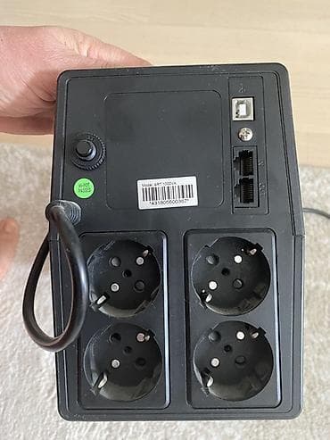 Masaüstü kompüterlər və komponentlər: UPS, 1001 - 1500 Vt, Rozetkaların sayı - 4 — 4