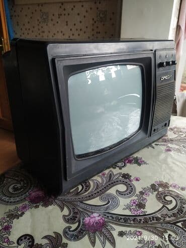 işlənmiş tilvizor: Televizor Kiçik həcmli 22 sm dioqanal Sovet vaxtından qalıb Ağ qaradı — 2