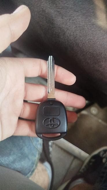 avtomobil işıqları: Toyota üçün uzaqdan idarəetmə funksiyalı avtomobil açarı korpus — 2