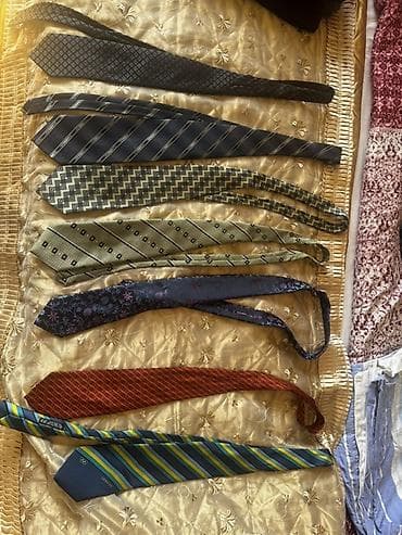 dest geyim: Qalstuk — 1