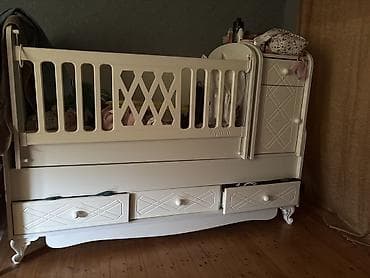 kohne skaf: Oğlan və qız üçün, Dördbucaq, Beşik, Dəstsiz, Matrassız, Yellənmə mexanizmsiz — 1