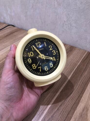 qizil onluq qiymeti: Masaüstü Mexaniki Əntiq saat 1970 il — 21