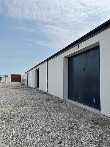 Anbar/istehsalat sahəsi - Geniş, hündür tavanlı qapalı anbar korpusu