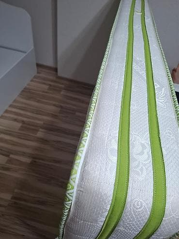 Ağ rəngli tək nəfərlik çarpayı dəsti - Ölçü: təxmini 90×200 sm (tək — 5