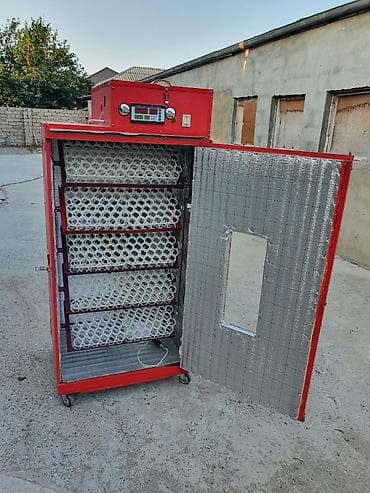 Yeni inkubatordur. Ümumi 840 yumurta tutumu var. Fermer təsərrüfatı və — 1