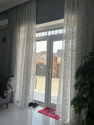 Manikür: Dırnaq xidməti üçün rahat və zövqlü salon məkanı - Manikür/pedikür — 3