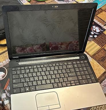 nitro 5 acer: Kampuyuter markası toşhibadır üzərində mausu çantası adapteri verilir — 1