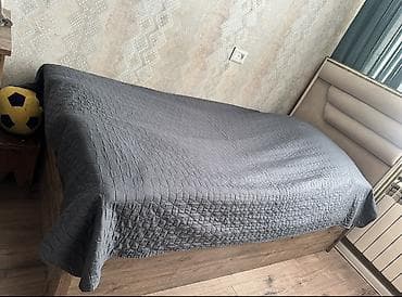 Oğlan və qız üçün, Təknəfərlik çarpayı