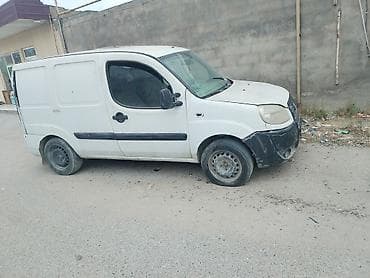 e 250 cdi: Fiat Doblo yük/furqon Xüsusiyyətlər: - Korpus: 2-yerlik furqon — 3