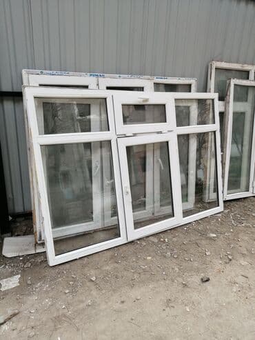 plastik pəncərə şəbəkə: Ağ rəngdə plastik pəncərə. Bu pəncərə, müxtəlif layihələrdə istifadə — 11