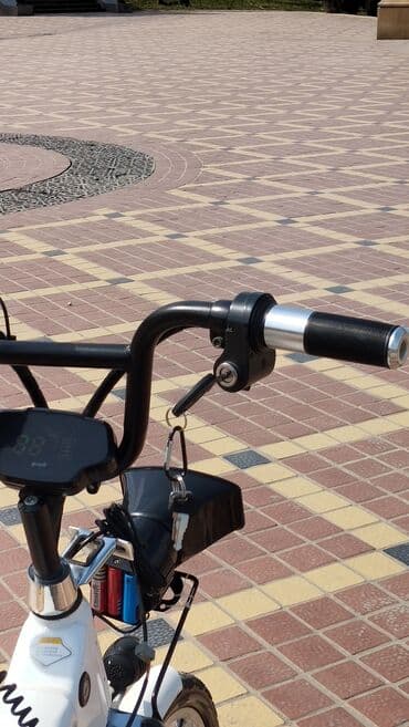 hoverboard qiymeti bakida: Yeni Elektrik samokat > 12", 501 - 750 Vt, 26 - 35 km/s, Ünvandan götürmə — 11