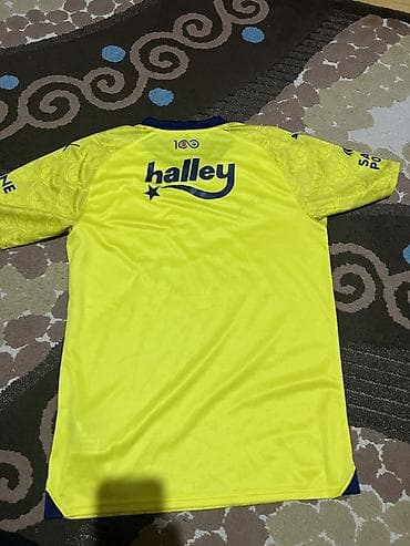 puma az: Bu formanı 2024cü ildə İstanbuldan Fənərbağçanın rəsmi mağazası olan — 2