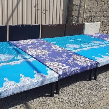 Kravat Təzə hazırları var Çatdırılma münasib qiymətə Bir nəfərlik — 1