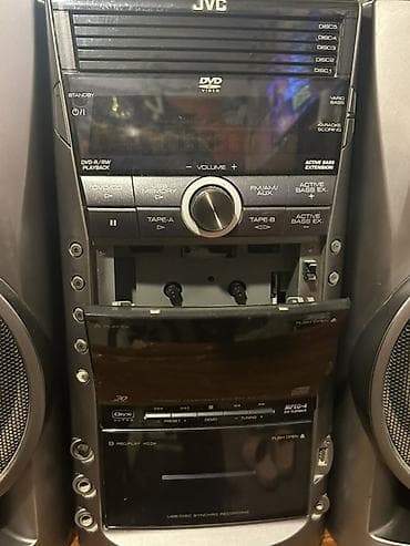pc 1 tb: JVC musiqi mərkəzi satılır. Komplektə əsas blok və 2 ədəd iri ölçülü — 3