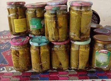 ağ xalca: Satışda ağ şani yarpağı var.750 qramlıq bankalarda.Satis — 1