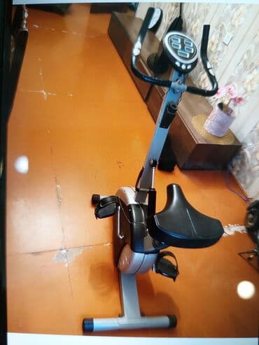 Çadırlar: Stasionar velotrenajor - Kompakt və sabit konstruksiya: metal gövdə — 1