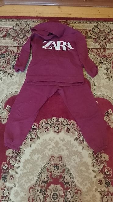 məktəb yubkası (məktəb ətəyi): Uşaq geyimləri dəsti - Tünd göy rəngli, V-yaxa sviter jilet. Yaxası — 9