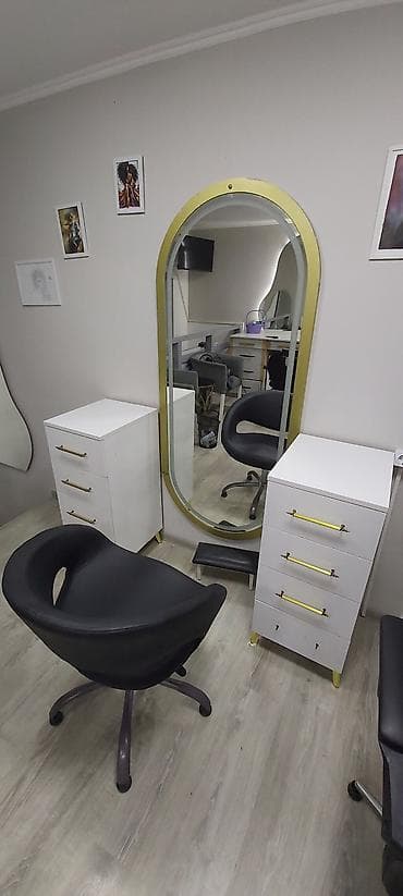 Gözəllik salonu üçün iş yerləri komplekti Güzgü Tək 100 azn Tubbalar