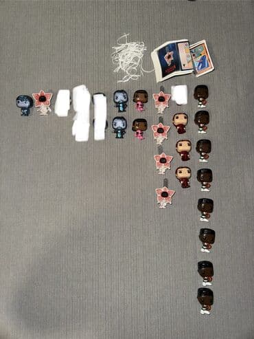 Kinder joy Stranger Things fiqurlari satilir. Adi Will ile barter