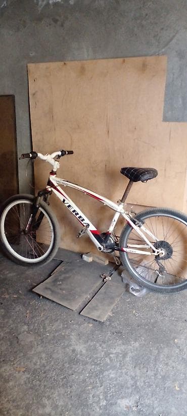velosipedler 28: VERBA VR-380 dağ/şəhər velosipedi - Çərçivə: yüngül alaşımlı, ağ — 1