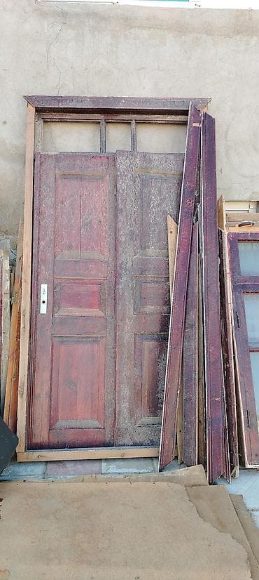 qapi taxta: Taxta qapı və pəncərə dəstləri - Material: bərk taxta (rəng: tünd — 3