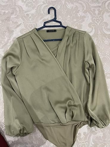 Trendyol qadın bodi-bluz - Rəng: zeytun/xakı yaşıl - Model: kəsişən lalafo.az -da Trendyol qadın bodi-bluz - Rəng: zeytun/xakı yaşıl - Model: kəsişən