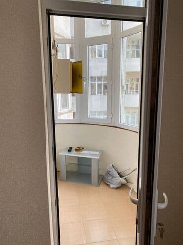 kiraye evler xacmaz: Nizami metrosuna yaxin 6-ci paraleldə yerləşən əşyasiz mənzil ümumi — 15