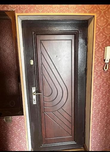 Seyf qapı 110 AZN satılır ölçü 193x83 sm ünvan Nərimanov ✨ Pərvin ✅ — 1