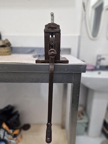 Alətlər: Mexaniki yəni əllə olan Valsovka. Zərgarlər və diş texnik ləri üçün — 4