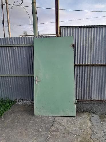 plastik su borusu: Metal qapı - Material: qalın metal təbəqədən hazırlanmışdır - Rəng — 1