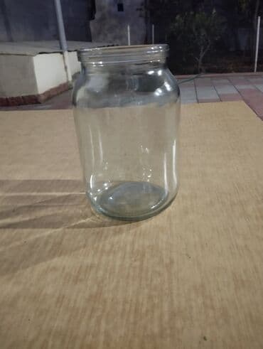 xonca desti: Şüşə bankalar dəsti 3 litr - 0.80 qəp.; 2 litr- 0.60 qəp.; 1 litr - — 2
