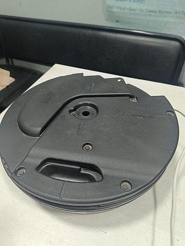 Колонки и сабвуферы: Bose subwoofer (orijinal Mazda hissəsi) - Model/Part nömrəsi: K123 66 — 5