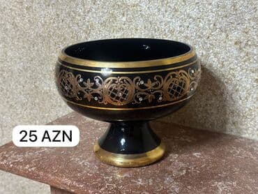 kala gülü haqqında məlumat: Bir vaza — 1