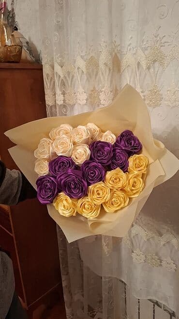 Товары для праздников: Saten güllərdən buket - Tərkib: əl işidir, saten lentdən hazırlanmış — 1