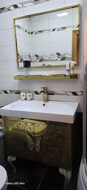 hamam şkafı: Qızılı hamam çanağı yer darlığına görə satılır təcili. Çanağı,güzgü — 3