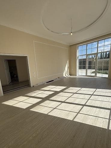 qara qarayev m: 130 kv. m, 3 otaqlı, İşıq — 2