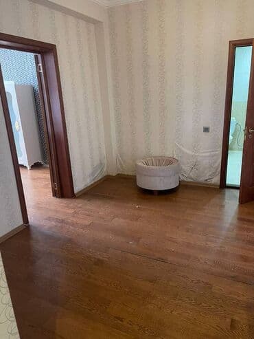 ehmedlide ev: Xətai rayonu,Əhmədli metrosu,Diaqnoz tibb mərkəzinin yanında,20 — 6