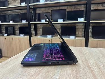 ssd: İşlənmiş MSI, 15.6 ", Intel Core i7, 1 TB, Ünvandan götürmə, Ödənişli çatdırılma, Rayonlara çatdırılma — 7