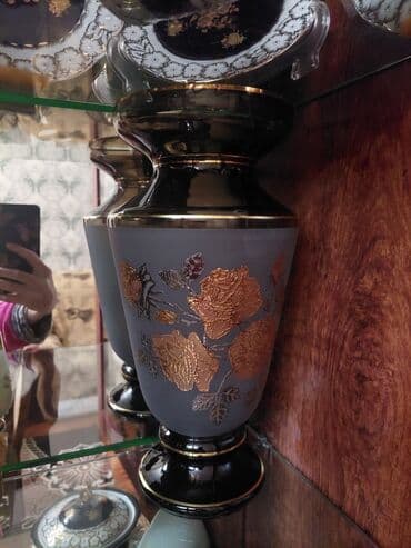 gül salonu: Vaza dəsti — 1