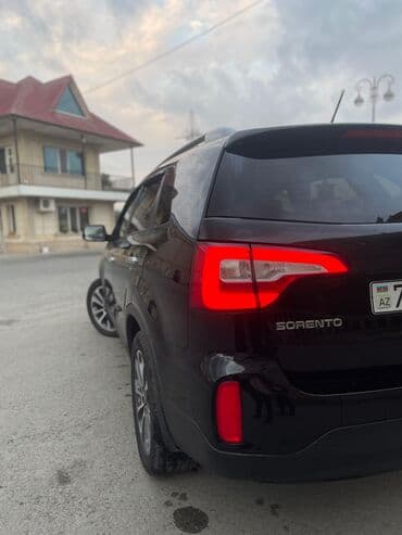 yağış sensoru: Kia Sorento – qara rəngli, şəhər və uzun yol üçün rahat və güclü SUV — 8
